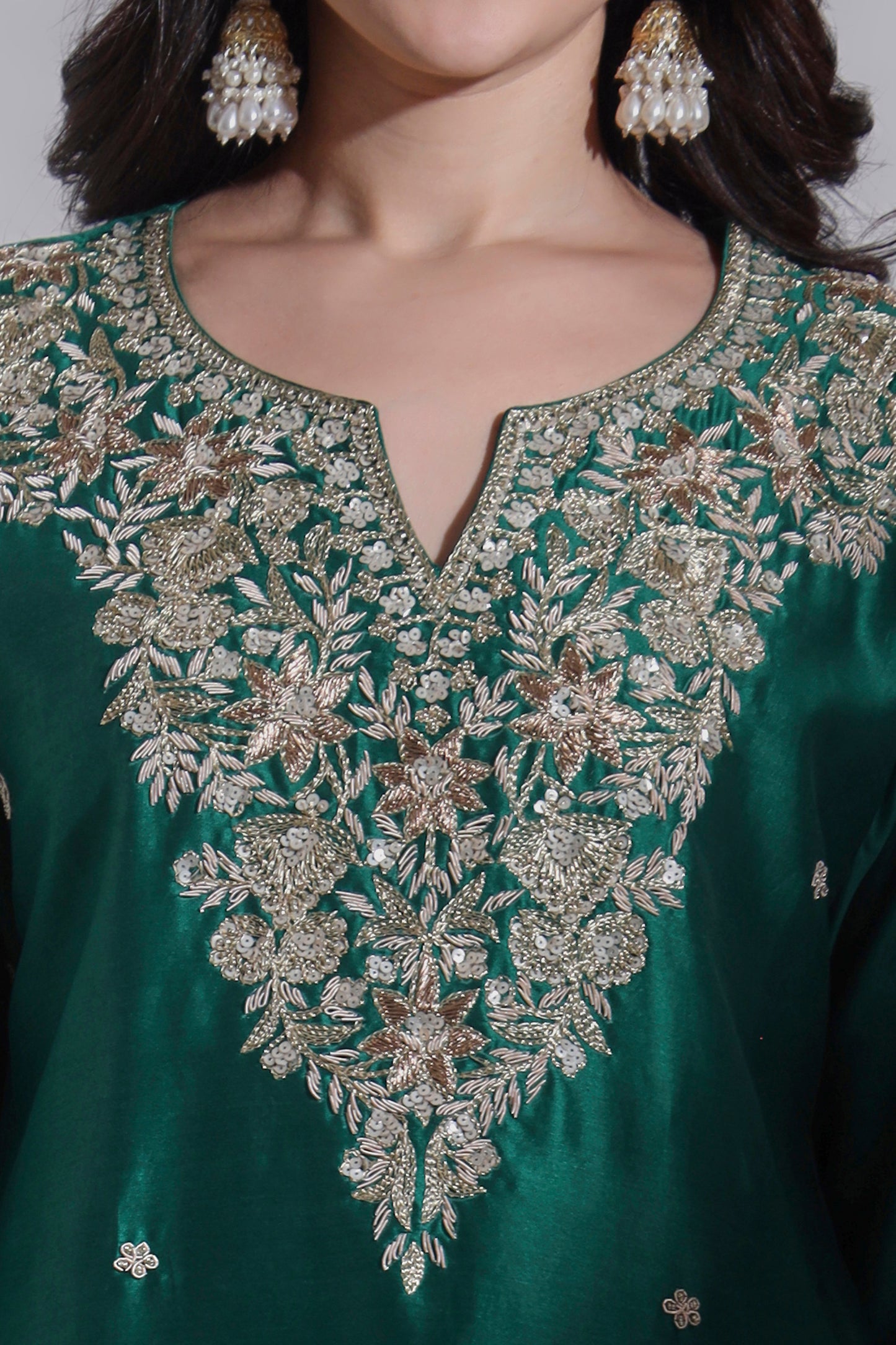 Bottle green Chanderi Kurta Set with Hand embroidery