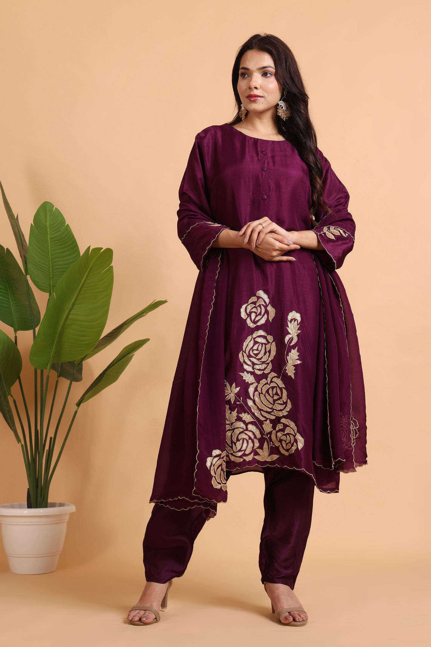 Wine silk Kurta set with floral embroidery