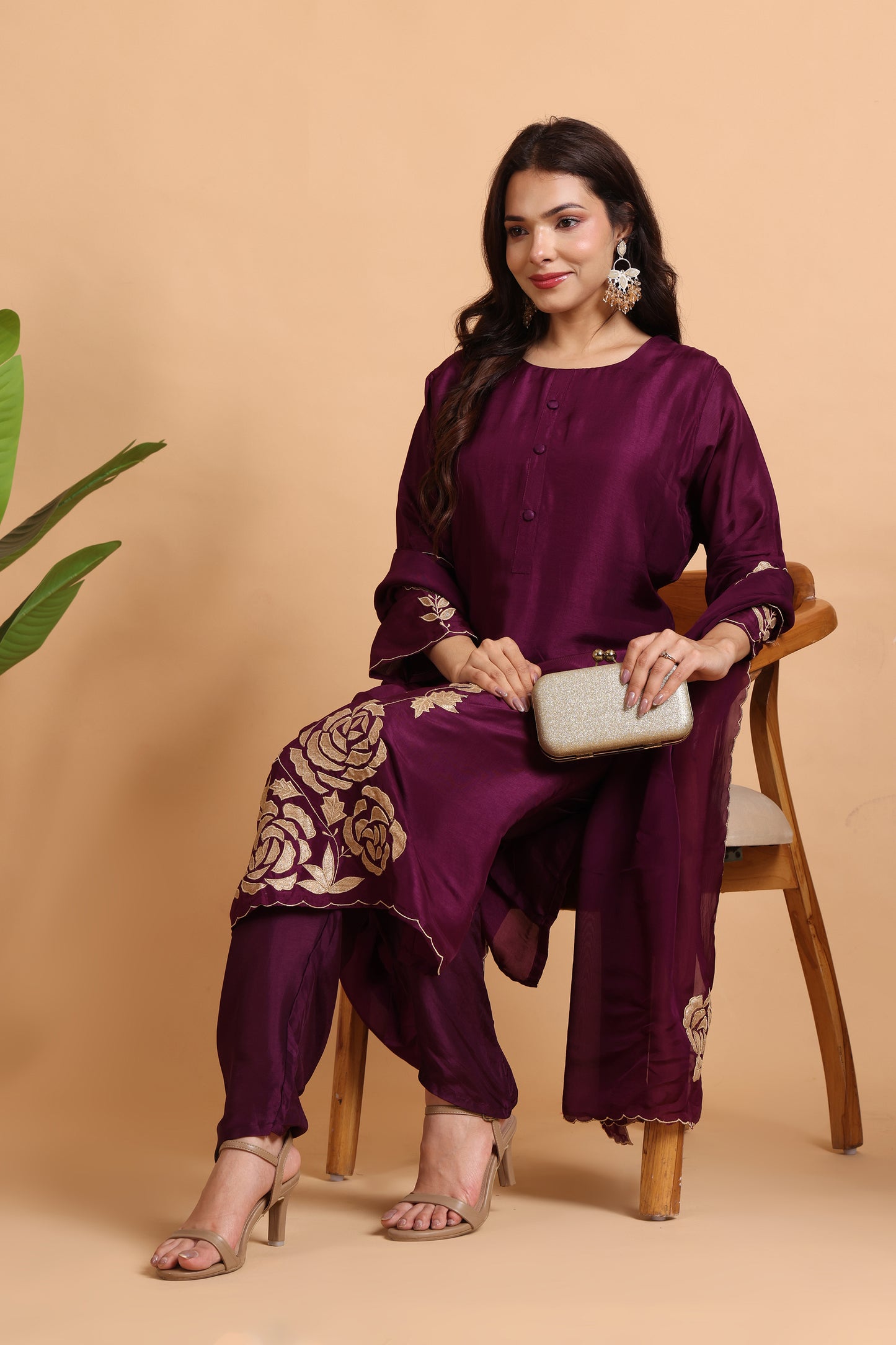 Wine silk Kurta set with floral embroidery