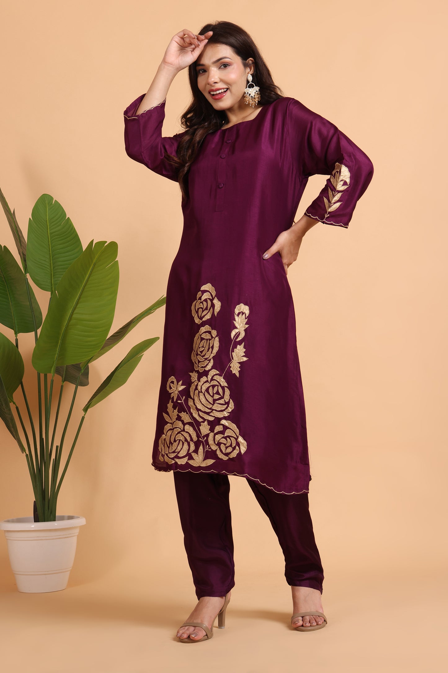 Wine silk Kurta set with floral embroidery